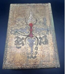 Vintage Hinged Trinket Box Gilt Painted Italian Florentine Jewelry‎ Keepsake Box